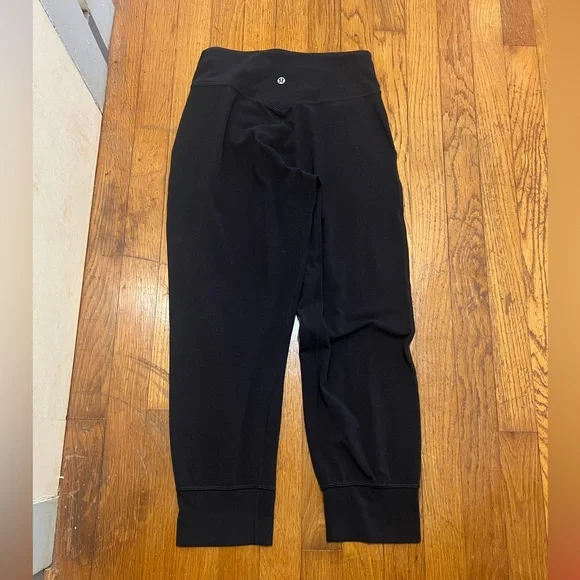 EUC Lululemon Align High Rise Jogger Crop